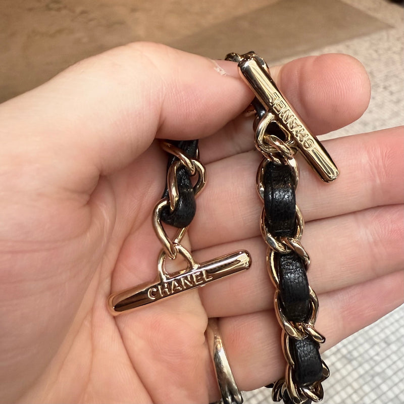 Branded hardware of Chanel 2017 Black Medium Trendy Quilted Top Handle Shoulder Bag