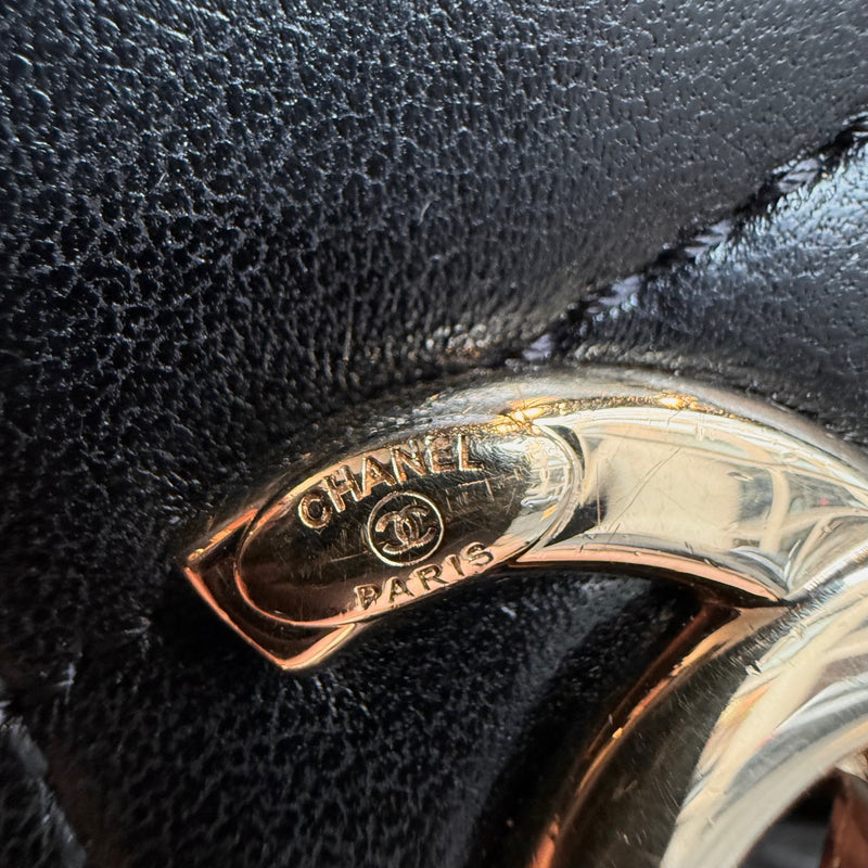 Branded hardware of Chanel 2017 Black Medium Trendy Quilted Top Handle Shoulder Bag