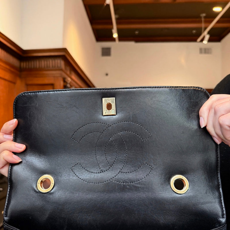 Branding on Chanel 2017 Black Medium Trendy Quilted Top Handle Shoulder Bag