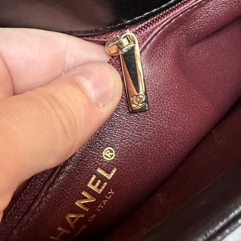 Branded hardware ofChanel 2017 Black Medium Trendy Quilted Top Handle Shoulder Bag