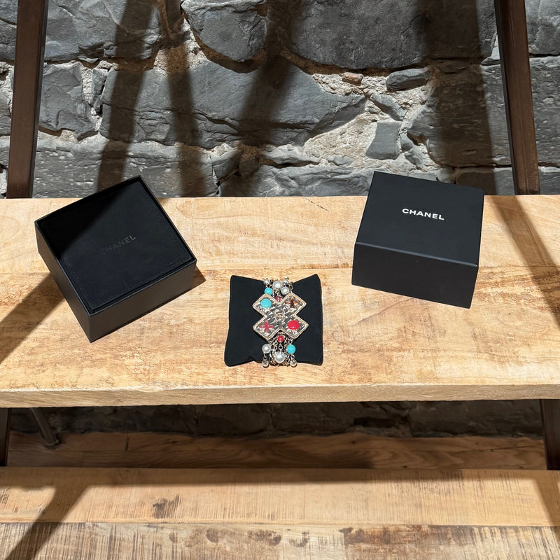 Packaging of Chanel 2017 Faux Pearl Cross Gripoix CC Multistrand Bracelet