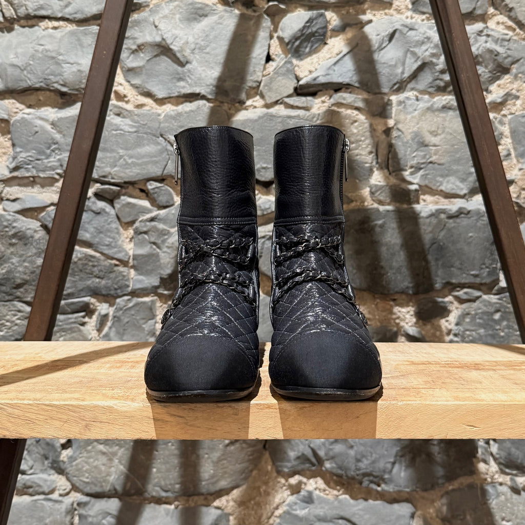 Chanel 2018 Grey Leather Chain Accent CC Logo Flat Ankle Boots