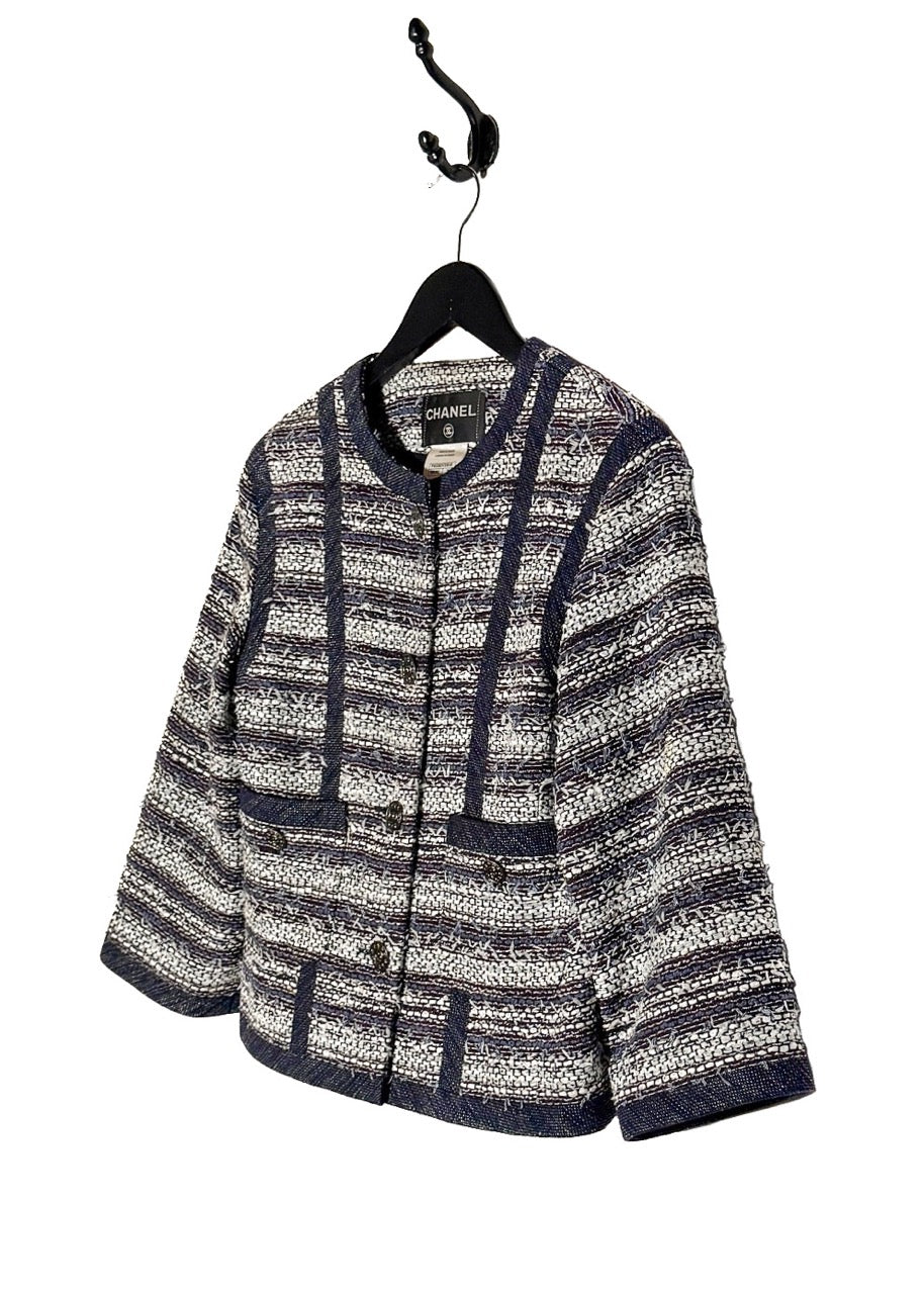 Side front view of Chanel SS13 Paris/Singapore Navy Blue White Tweed Jacket