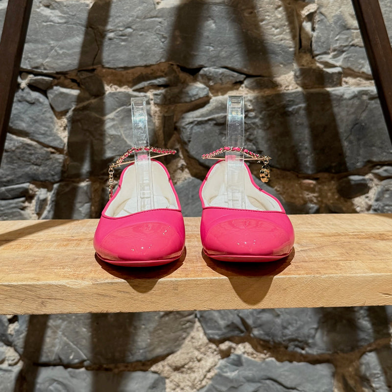 Front view of Chanel SS22 Pink Leather Ankle Chain Charm Ballet Flat