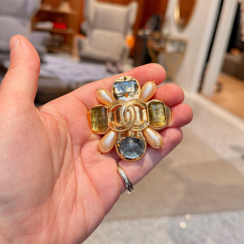 Chanel Vintage 97A CC Gripoix Byzantine Gold-tone Brooch