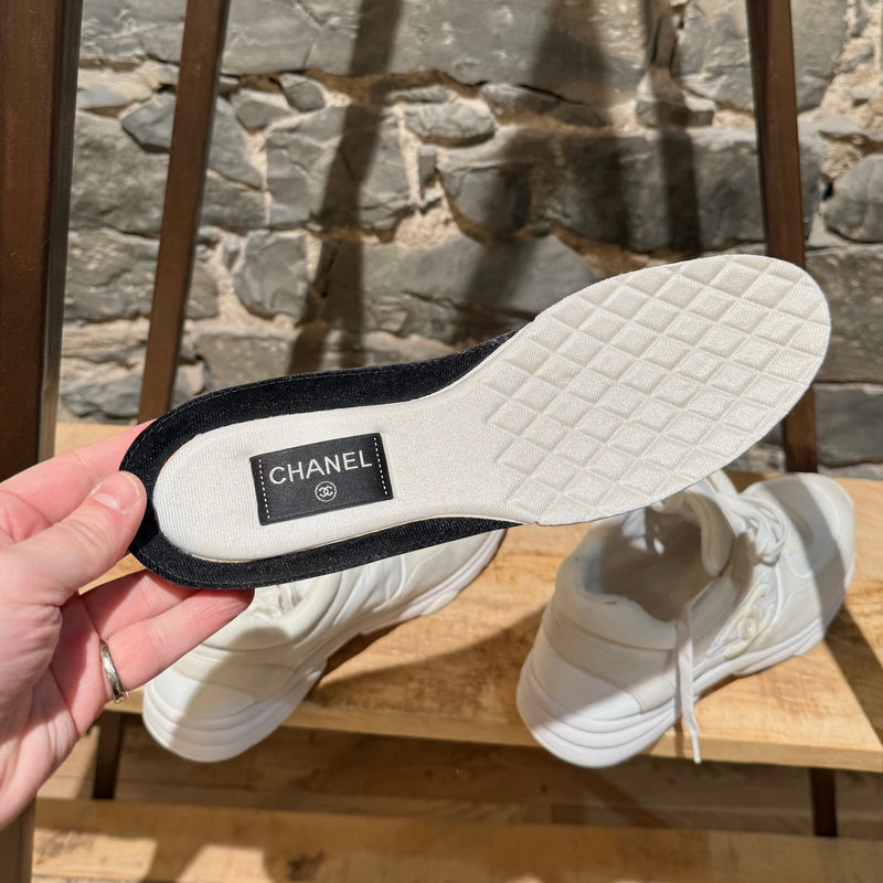 Chanel White Ivory Suede CC Reflective Low-top Sneakers