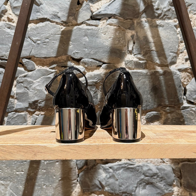 Back view of Christian Dior 2022 Black Patent La Parisienne Mary Jane Pumps