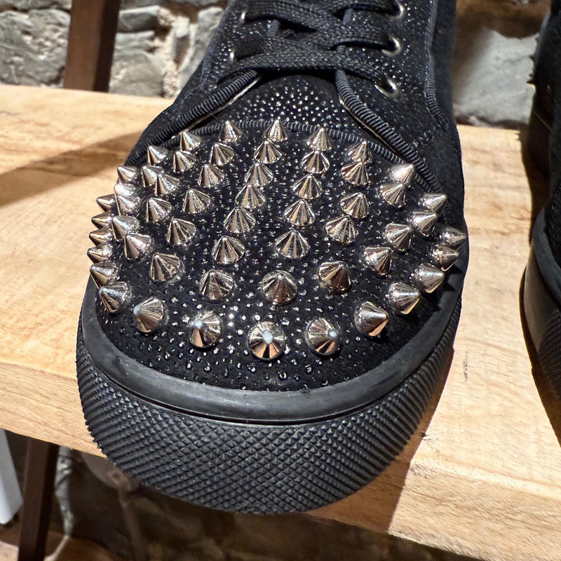 Baskets Christian Louboutin Seavaste 2 Spikes en suède caviar noir