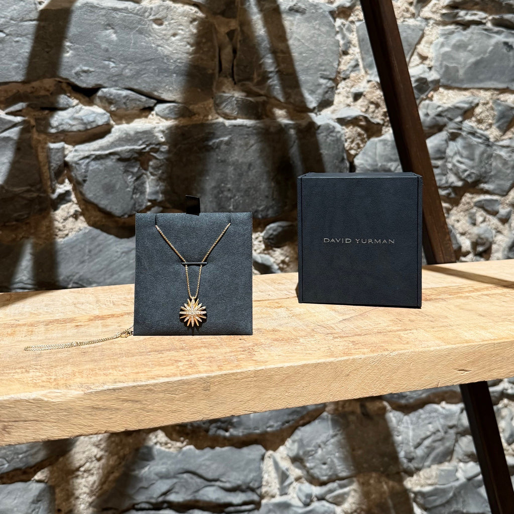 Main photo of David Yurman 18k Yellow Gold Diamond 19mm Starbust Pendant Necklace