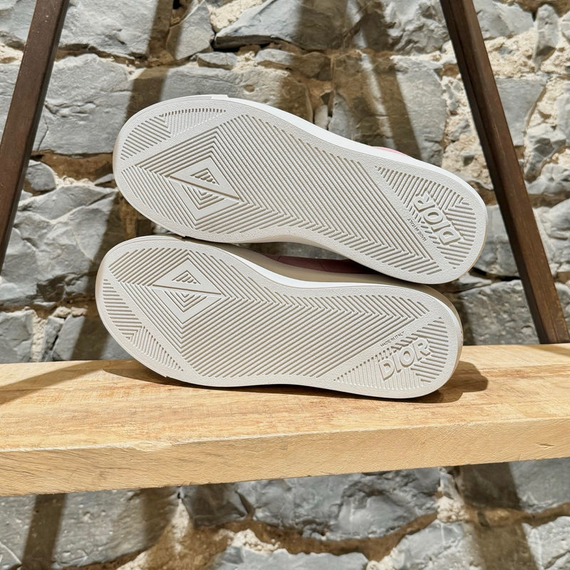 Branded outsole of Dior B101 Pink Suede Low-top Sneakers