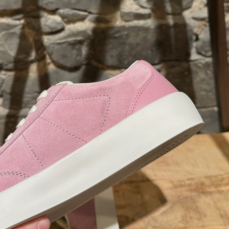 Close-up on Dior B101 Pink Suede Low-top Sneakers