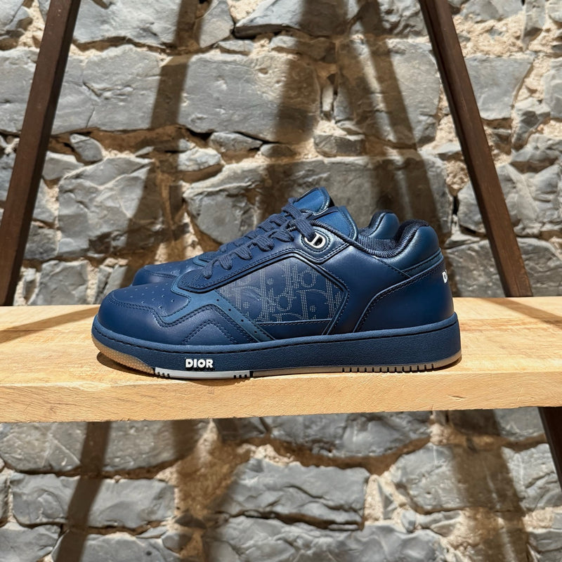A side view of Dior B27 Blue Galaxy Oblique Low-top Sneakers