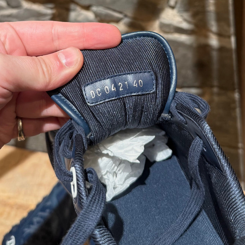 Patch of Dior B27 Blue Galaxy Oblique Low-top Sneakers