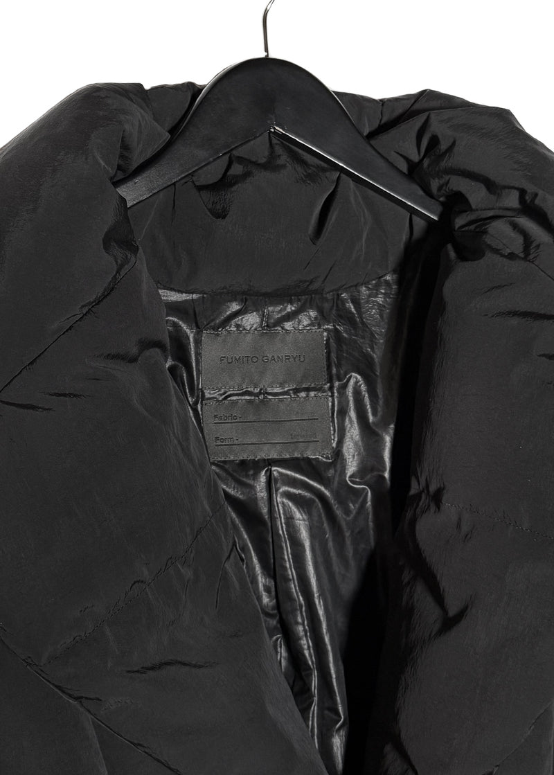 Collar area of Fumito Ganryu Black Lapeled Puffer Down Jacket