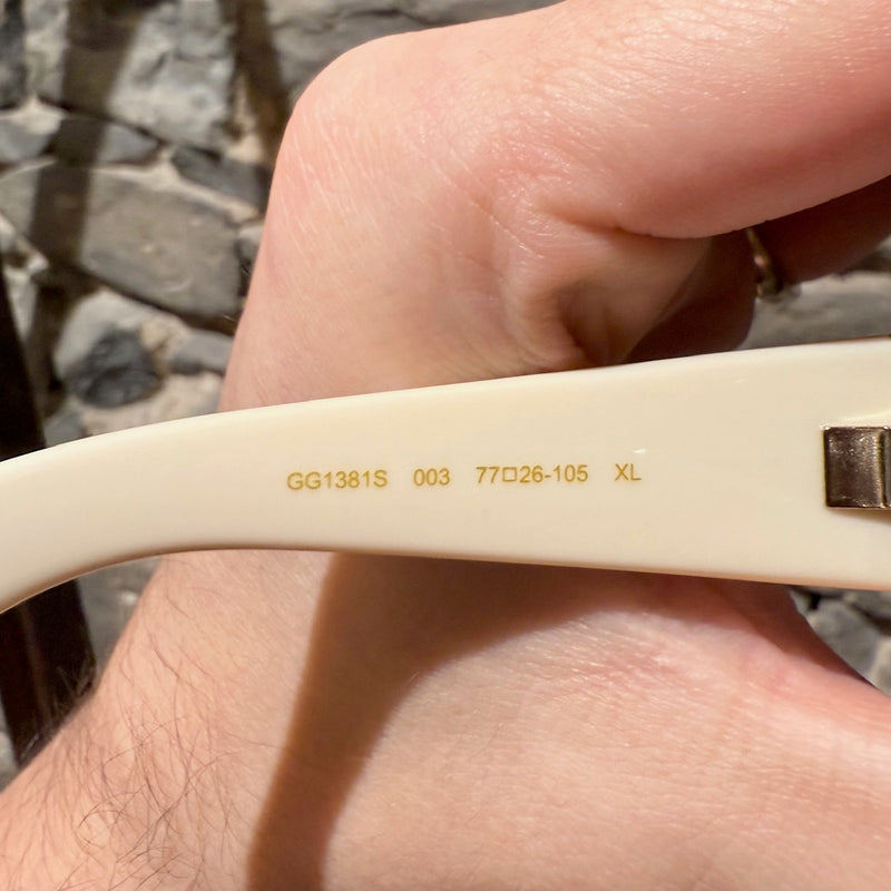 Stamps of Gucci 1381 Beige Shield Frame Injection Sunglasses