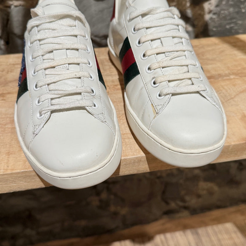 Uppers of Gucci 3 Little Pigs Embroidered Ace White Leather Sneakers