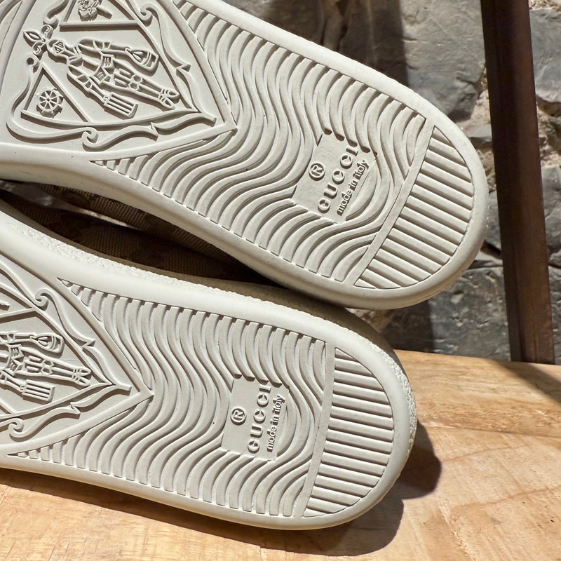 Gucci Beige GG Canvas Fuchsia Leather Brooklyn Low-top Sneakers