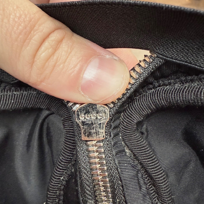 Close-up on Gucci Black Canvas Leather Sherry Line Business Bag