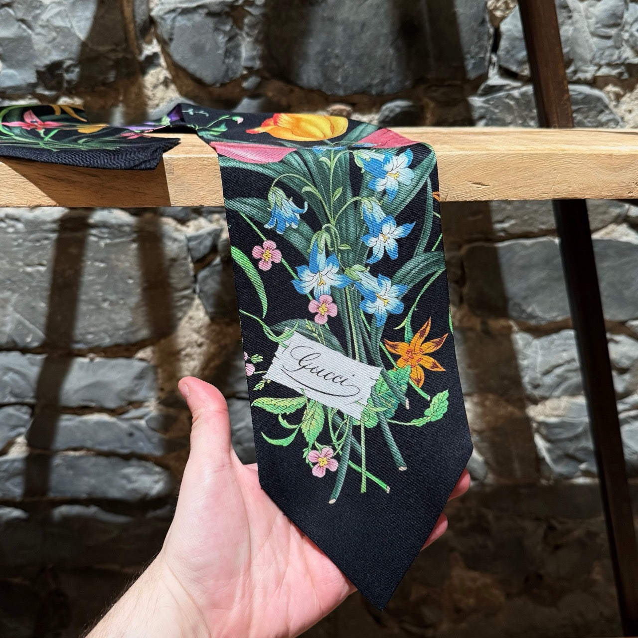 ぬえ♡グッチ GUCCI スカーフ りんご アップル ネックボウ G ぬえ様専用♡グッチ GUCCI スカーフ りんご アップル ネックボウ G