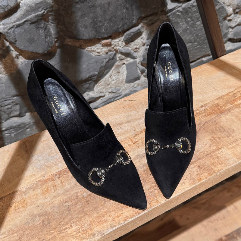 Toe box of Gucci Black Suede Crystal Horsebit Pumps