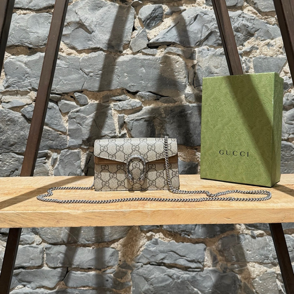 Gucci Supreme GG Supermini Chain Crossbody Bag