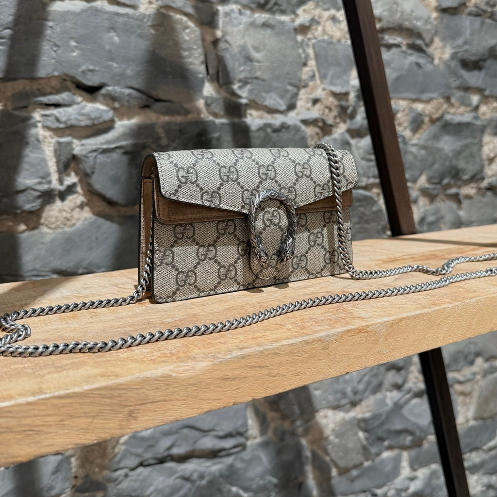 Gucci Supreme GG Supermini Chain Crossbody Bag