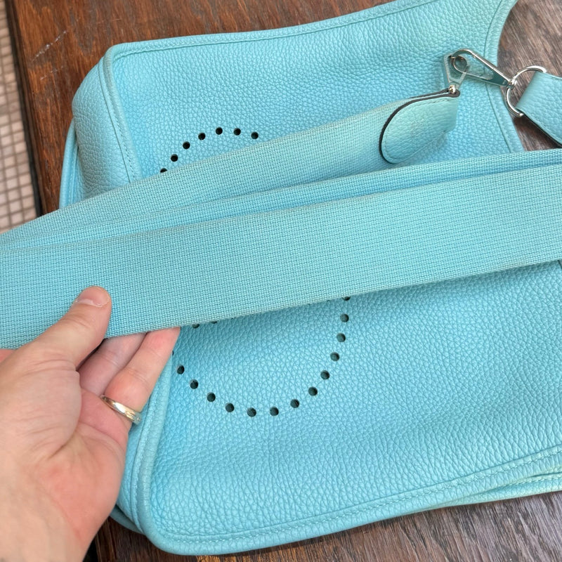 Straps of Hermès 2015 Bleu Atoll Clemence Evelyne III Crossbody Bag