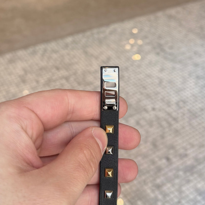 Closure of Hermès Black Leather Mini Dog Gold Platinum Studded Bracelet