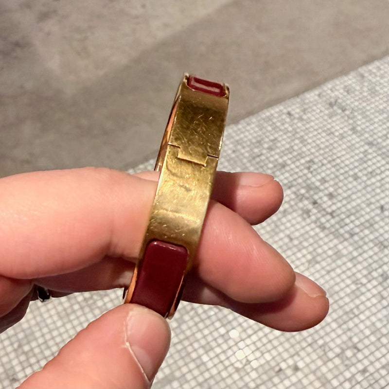 Hermès Burgundy Enamel GHW Clic Bracelet
