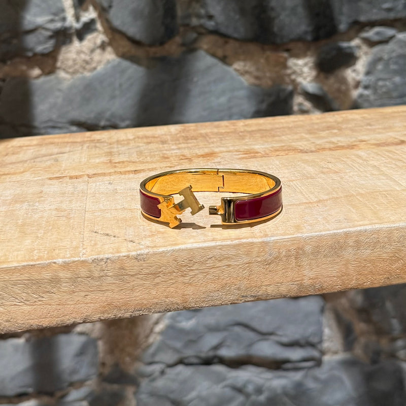 Hermès Burgundy Enamel GHW Clic Bracelet