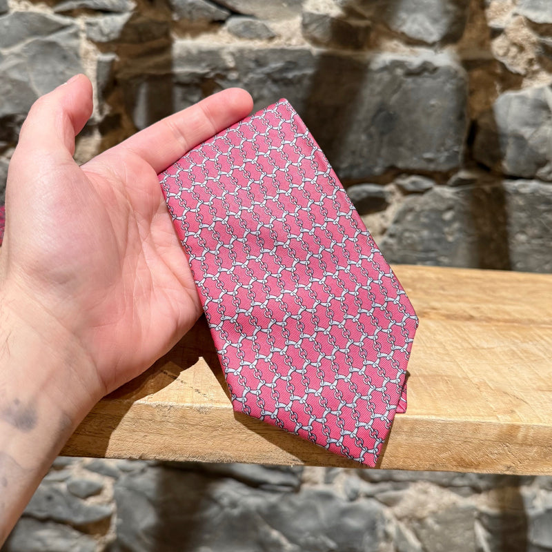 Front blade of Hermès Chain-link Pink Silk Tie