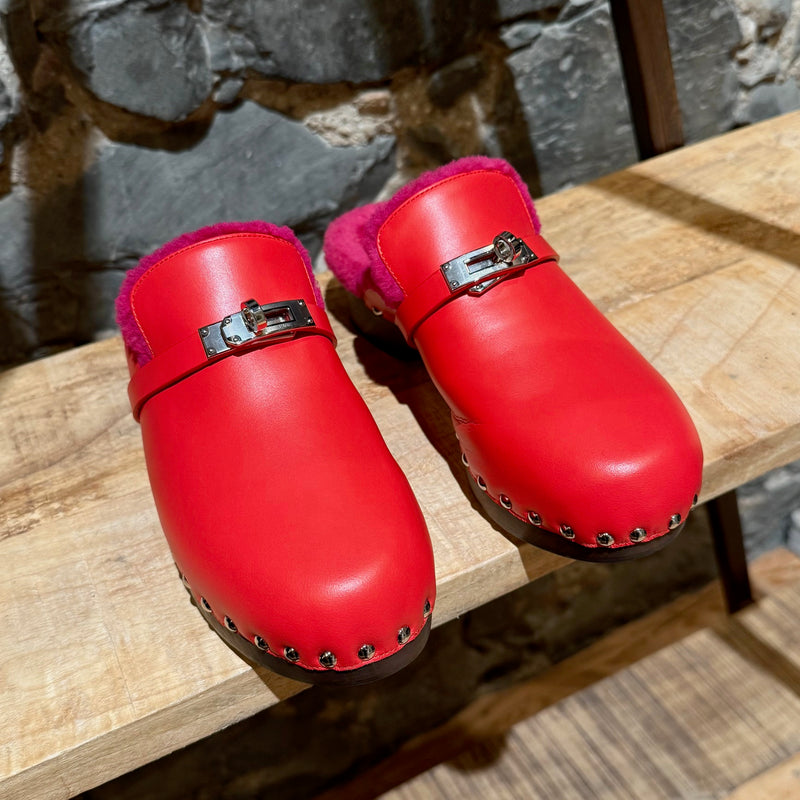 Front side of Hermès Red Leather Fuschia Shearling Carlotta Clogs