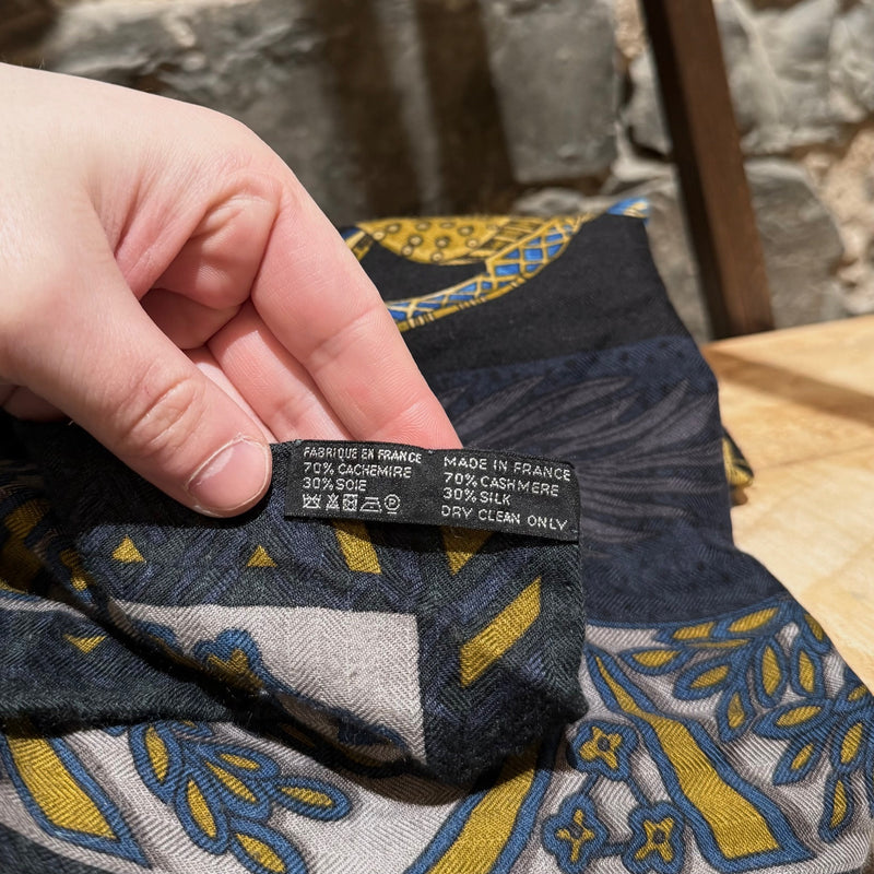 Origin, size and care label of Hermès "Zénobie, Reine De Palmyre" Black Gold Cashmere Silk Stole