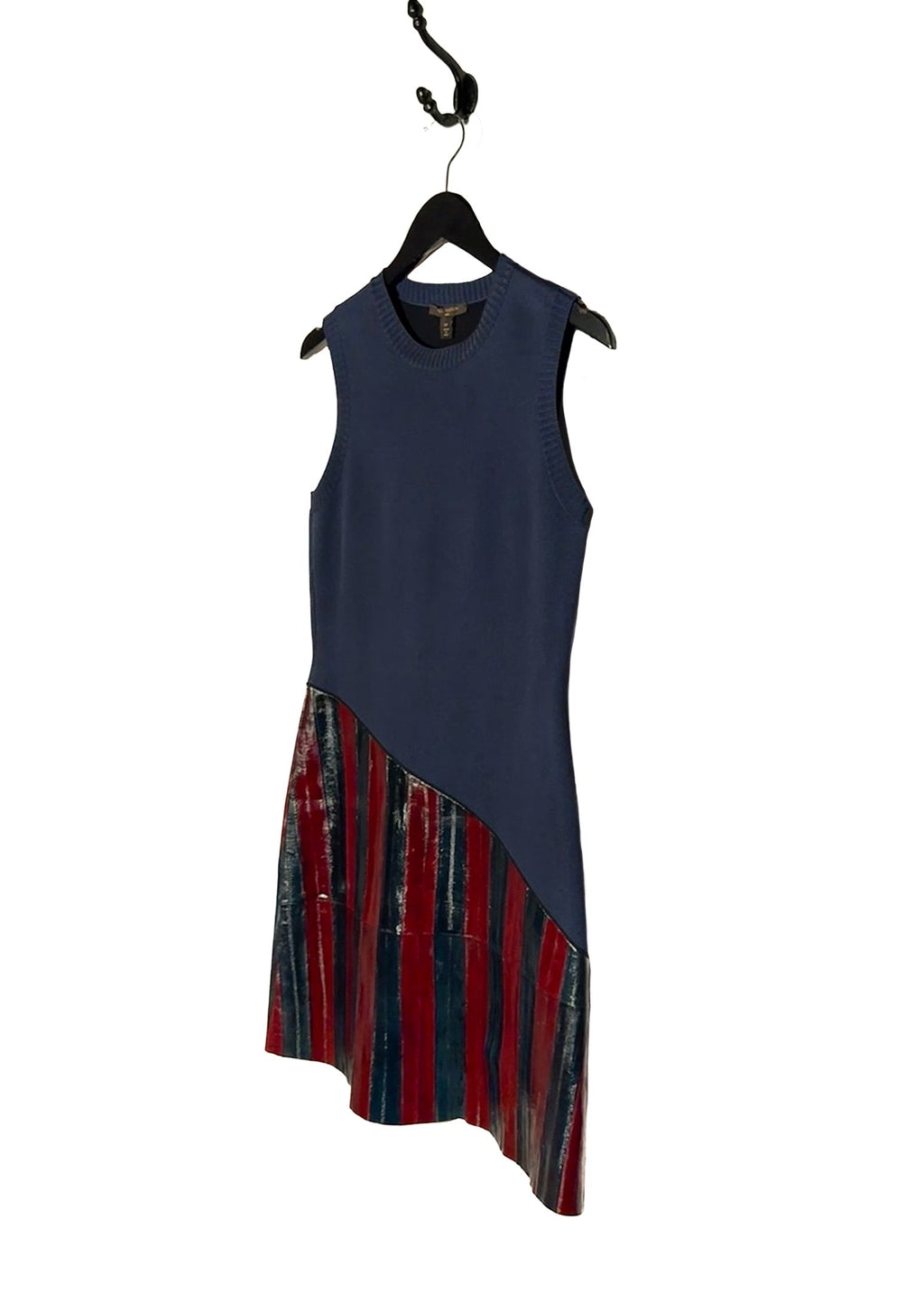 Side front view of Louis Vuitton 2015 Eel Trims Navy Jersey Dress