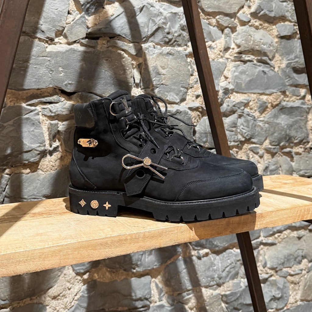 Louis Vuitton 2019 Black Nubuck Monogram Eclipse Chain Hiking Boots