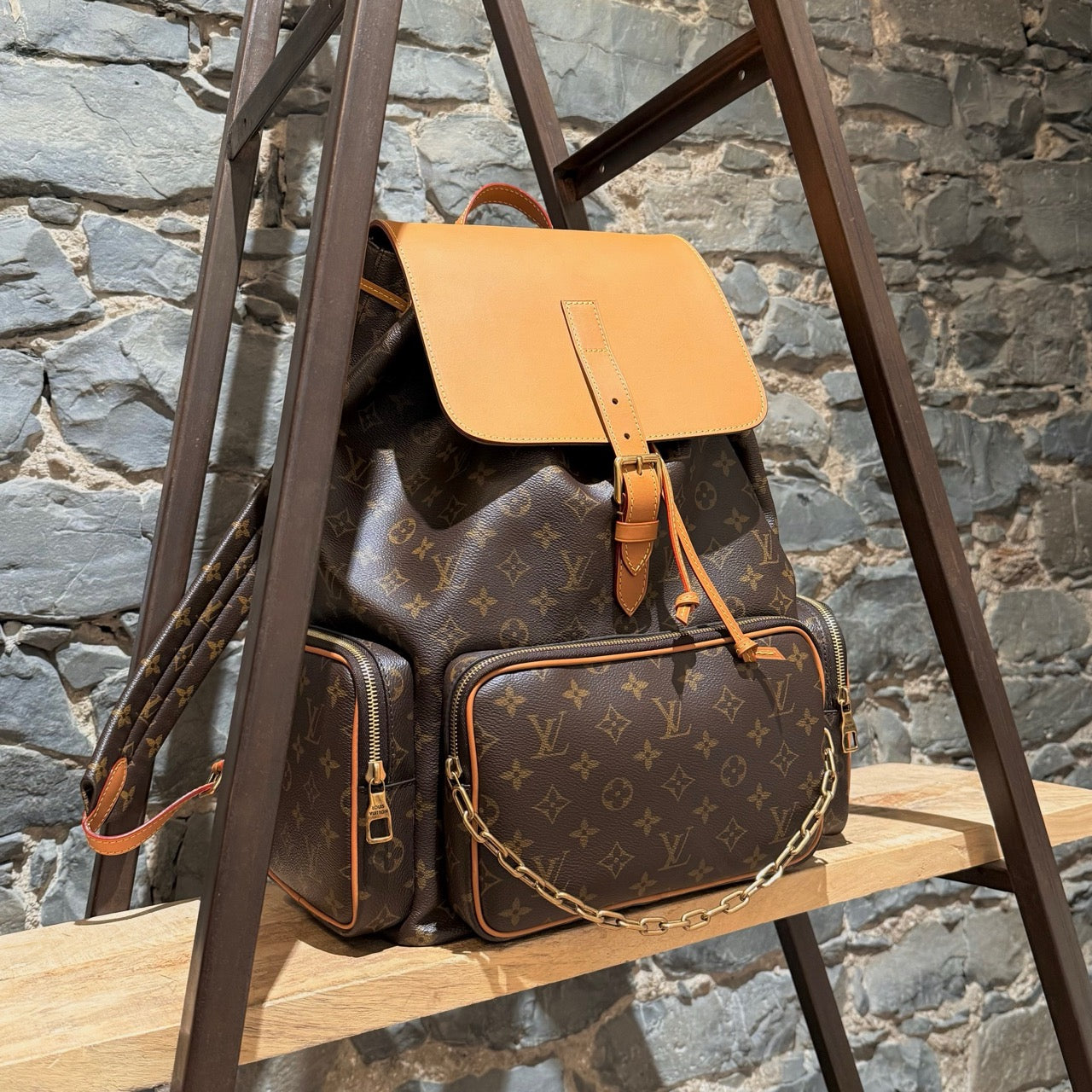 Louis Vuitton 2019 Brown Monogram Trio Backpack – Boutique LUC.S display picture 3