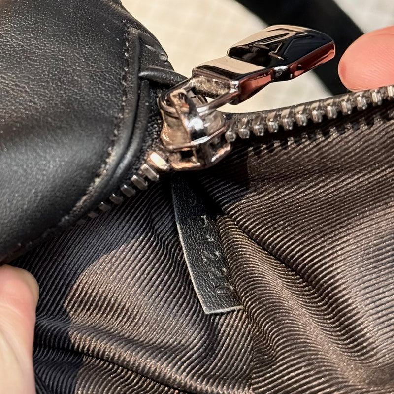 Louis Vuitton 2020 Black Eclipse Monogram Discovery Bumbag