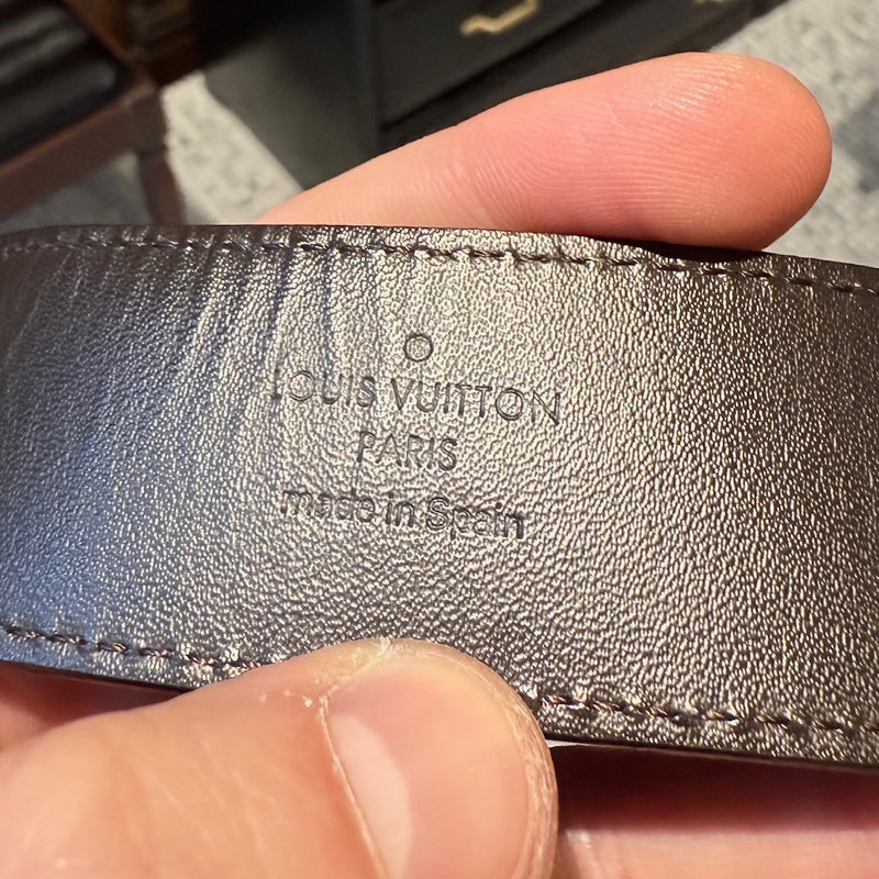Louis Vuitton Grey Taiga Glacier LV Buckle 35 Belt