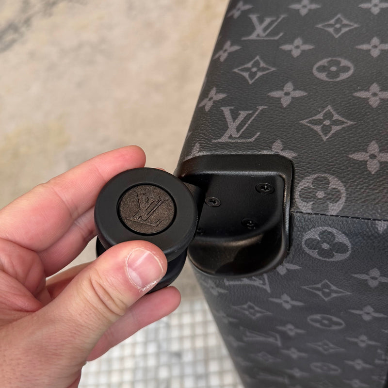 Wheels of Louis Vuitton Horizon 70 Monogram Eclipse Luggage