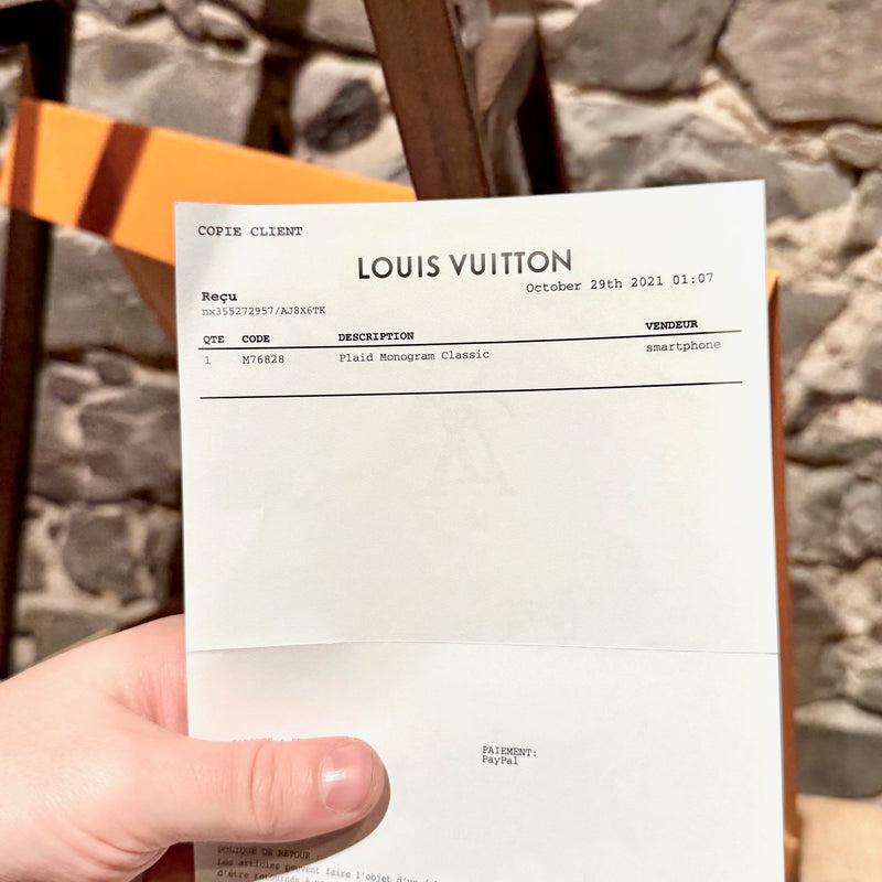 Receipt of Louis Vuitton Neo Monogram Beige Wool Blend Blanket
