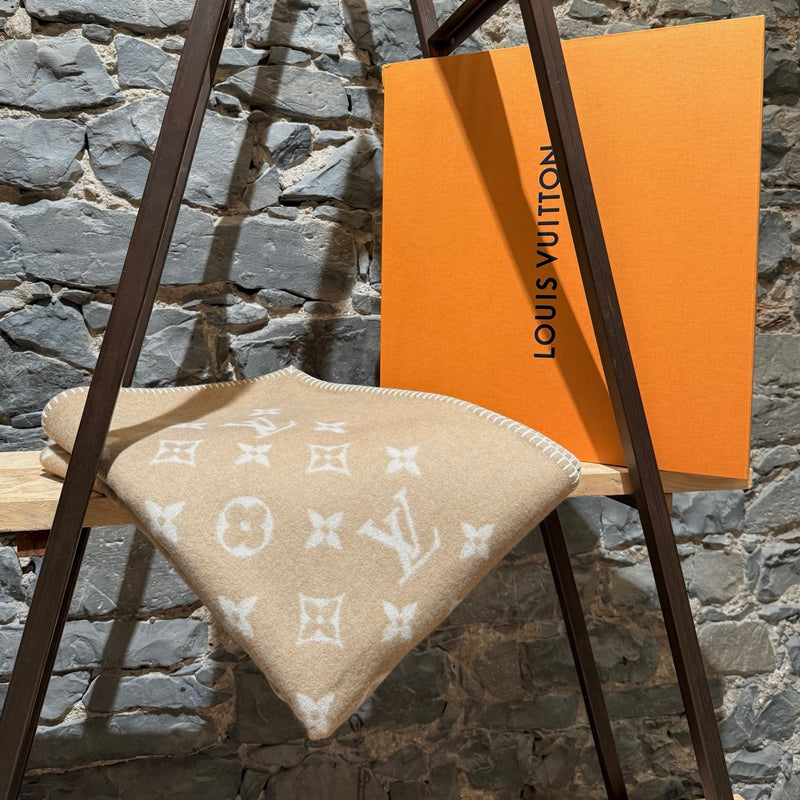 Main photo of Louis Vuitton Neo Monogram Beige Wool Blend Blanket