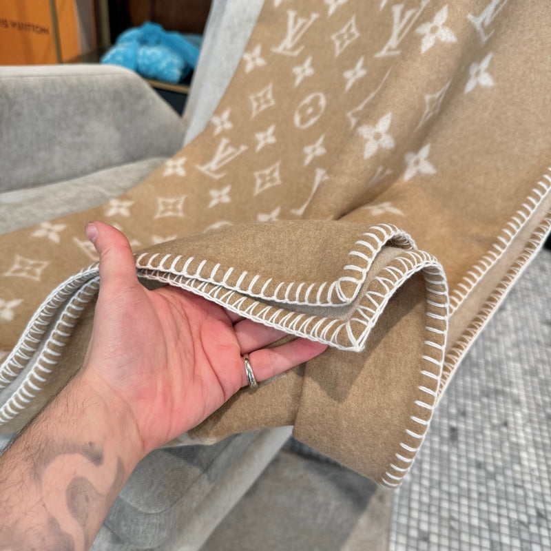 Edges of Louis Vuitton Neo Monogram Beige Wool Blend Blanket
