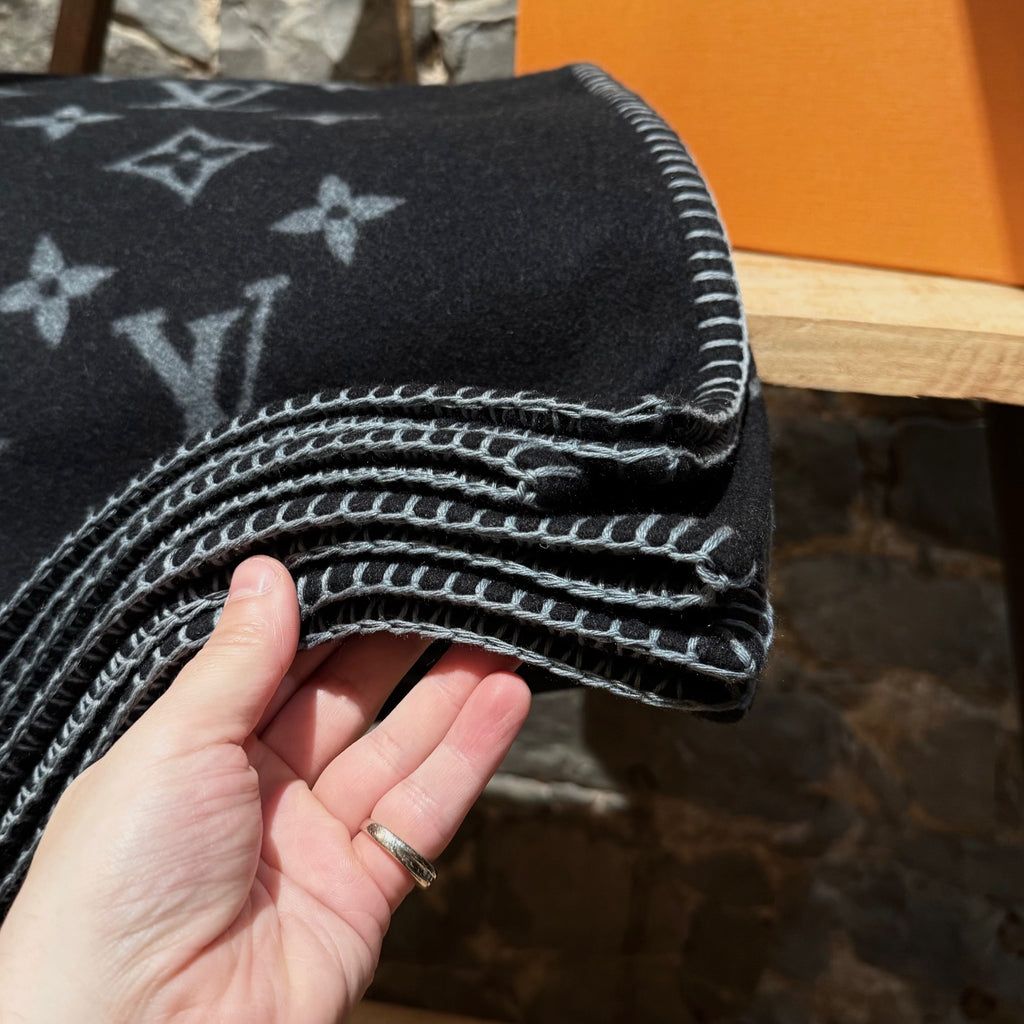 Edges of Louis Vuitton Neo Monogram Eclipse Black Wool Blend Blanket