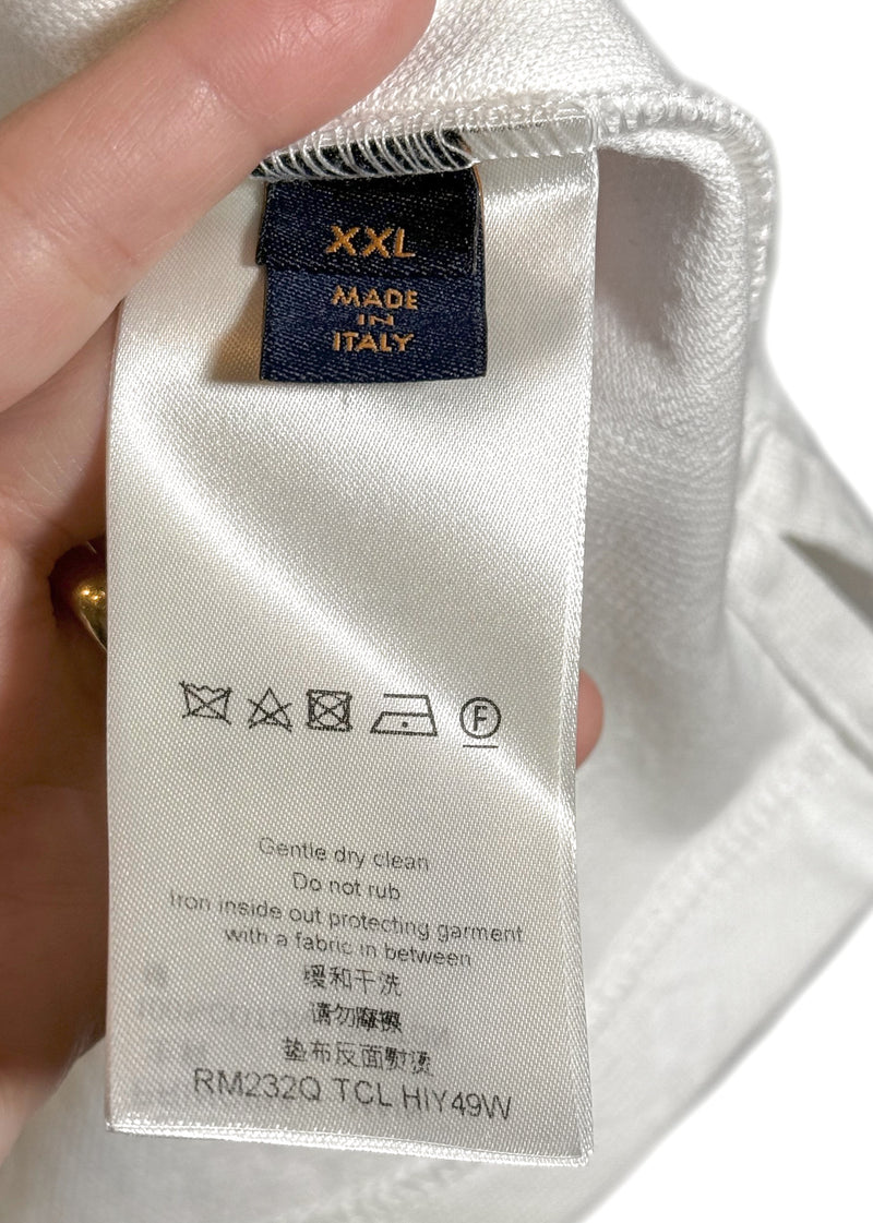 Size, origin and care labels of Louis Vuitton White Monogram Piqué Signature 3D Pocket T-shirt