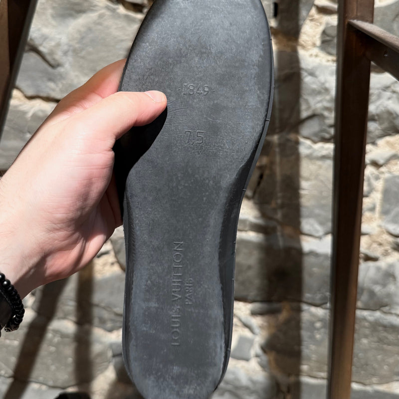 Branded insole of Louis Vuitton x Lucien Clark Black Suede "A View" Sneakers