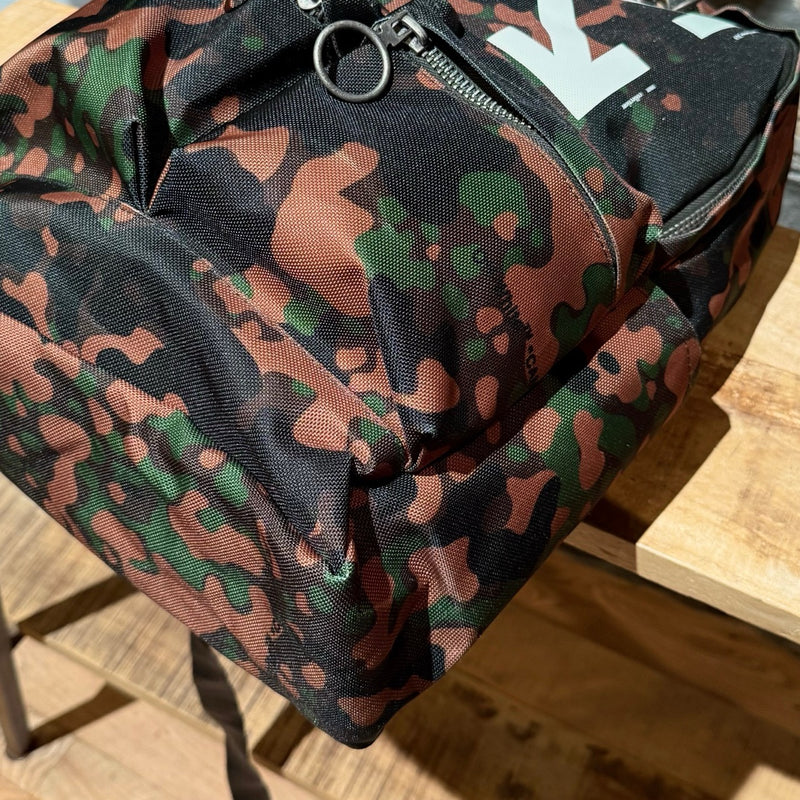 Bottom corners of Off-white Green Camouflage Arrow Print Backpack