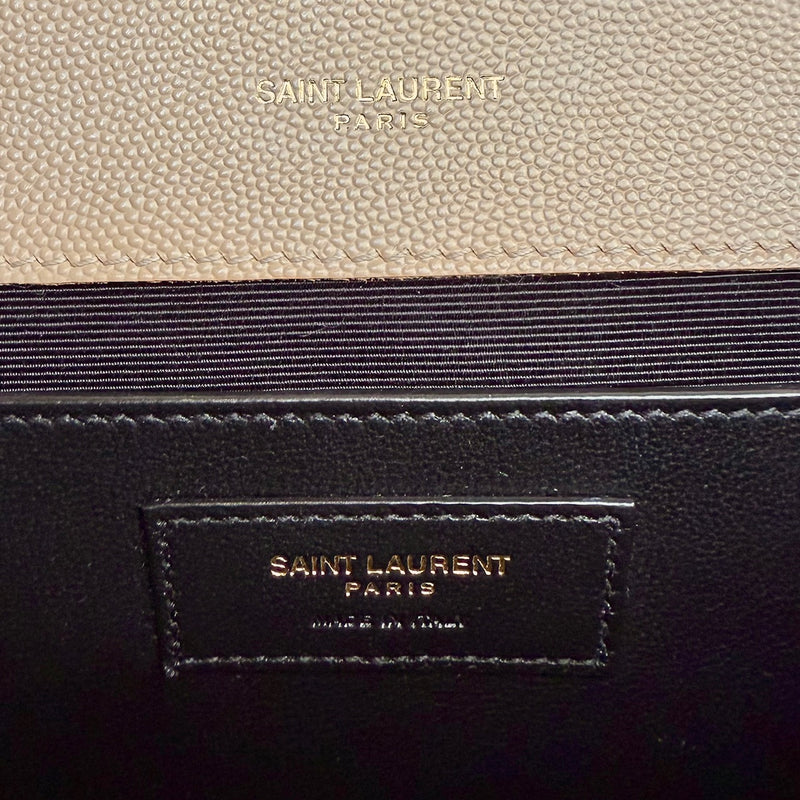 Brand patch of Saint Laurent Beige Grain de Poudre Medium Kate Chain Bag