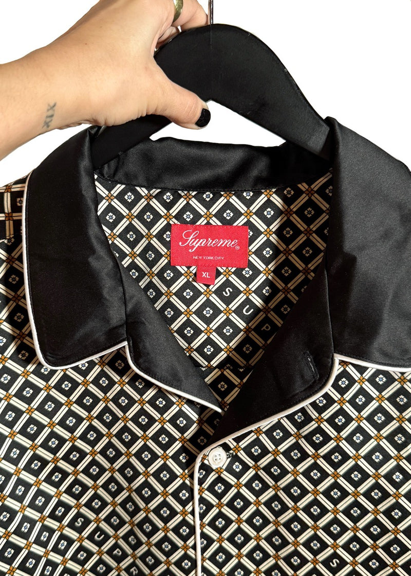 Collar area of Supreme 2020 Black Paisley Satin Pyjama Set