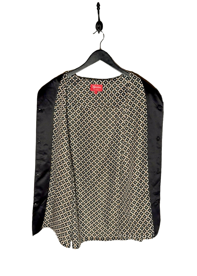 Top Interior of Supreme 2020 Black Paisley Satin Pyjama Set