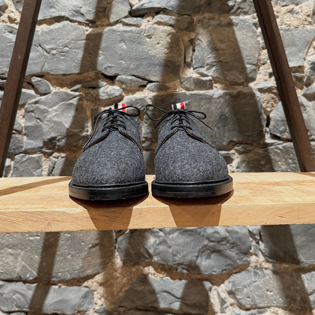 Front view of Thom Browne Grey Flannel Lace-up Shoes